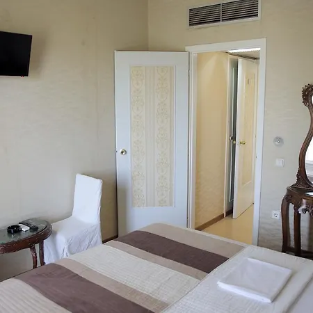 Hotel Anesi Atena