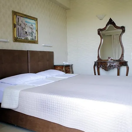 Anesi Hotel Atena