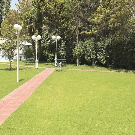 Anesi Hotel 2*