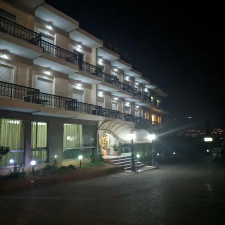 舒适酒店 2* 雅典